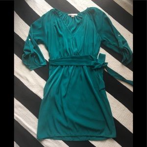 Green cross body dress size M